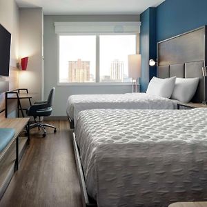 Queen Room Two Queen Beds Mobility Hearing Access